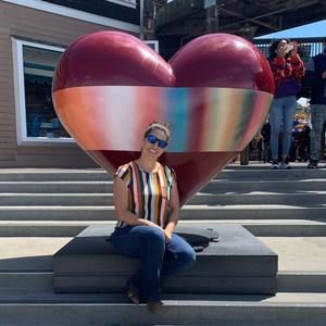 Meet your Posher, Claudia